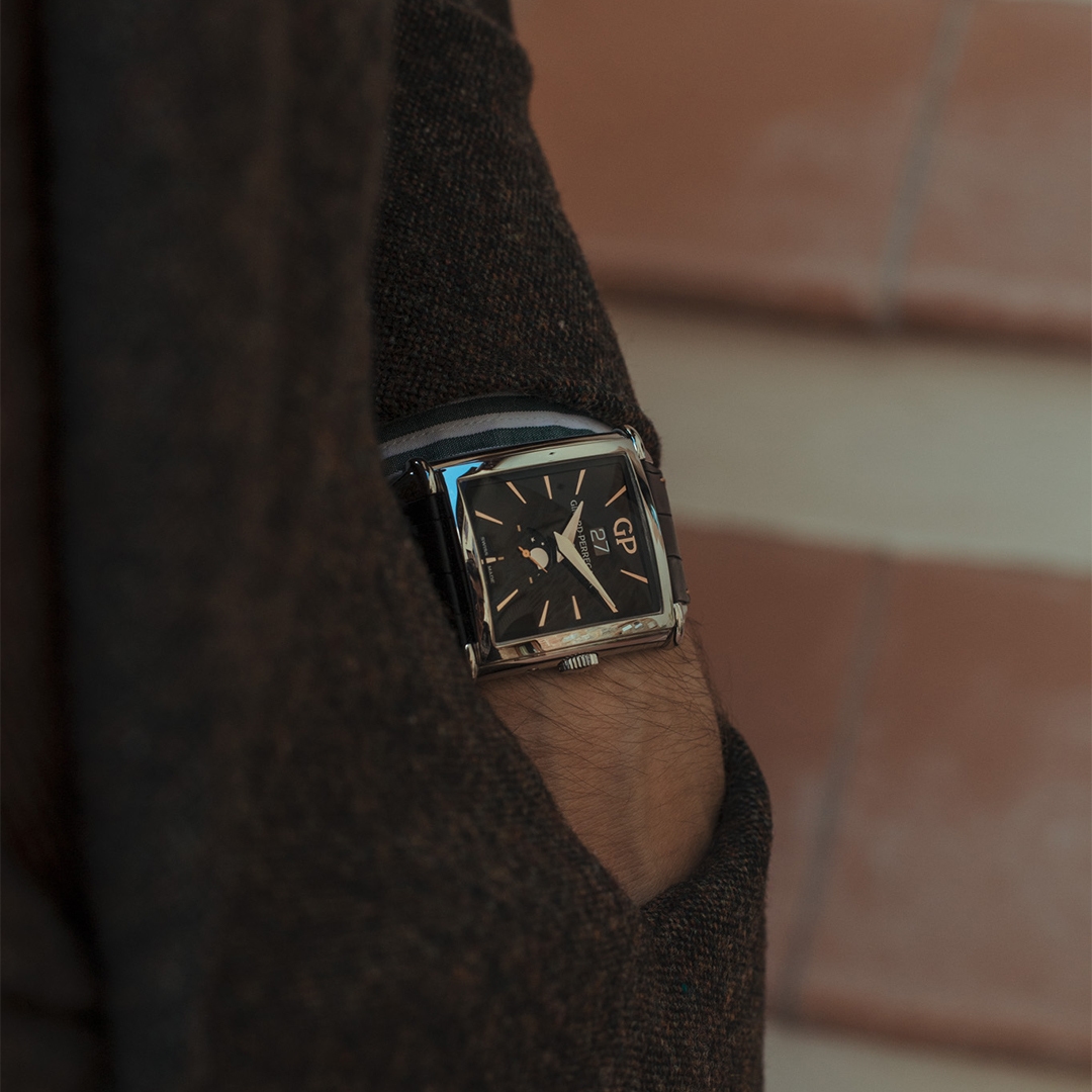 Vintage 1945 Infinity Edition