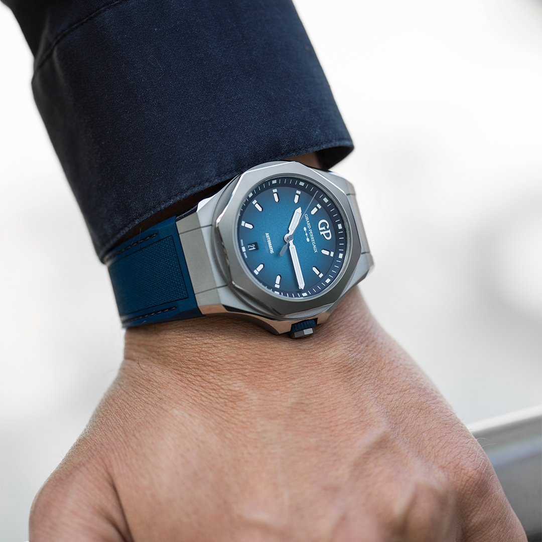 Laureato Absolute Ti 230