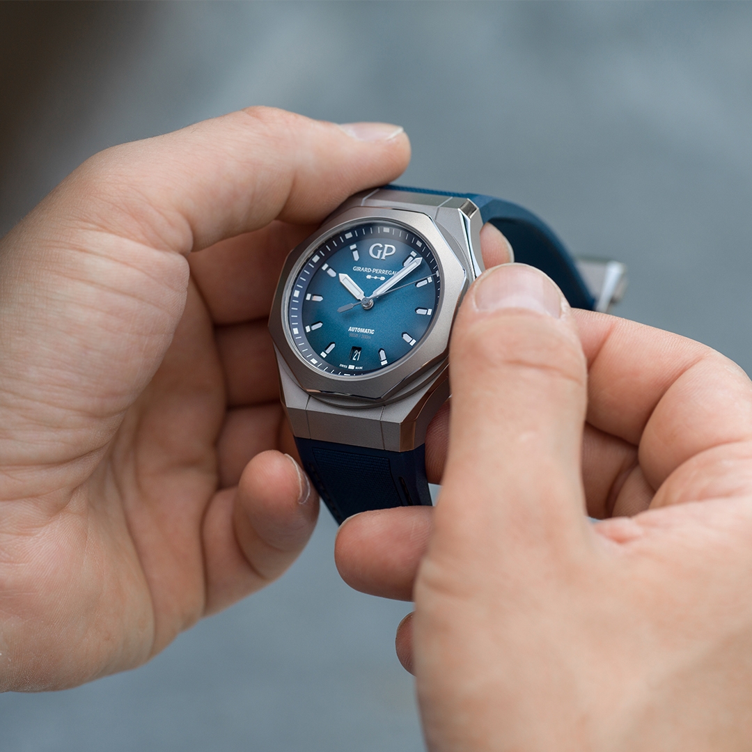 Laureato Absolute Ti 230