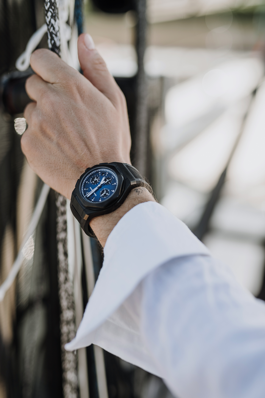 Laureato Absolute Chronograph