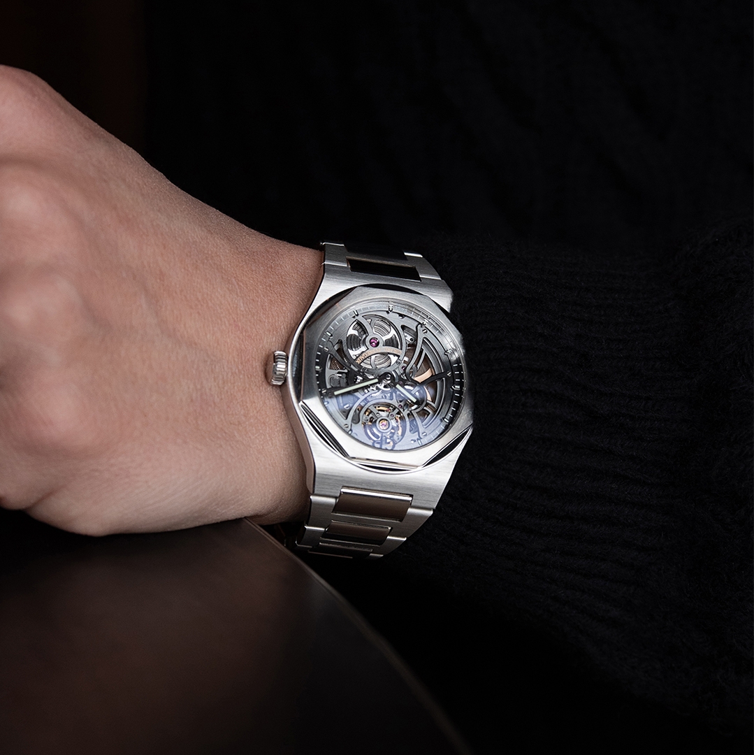 Laureato Skeleton