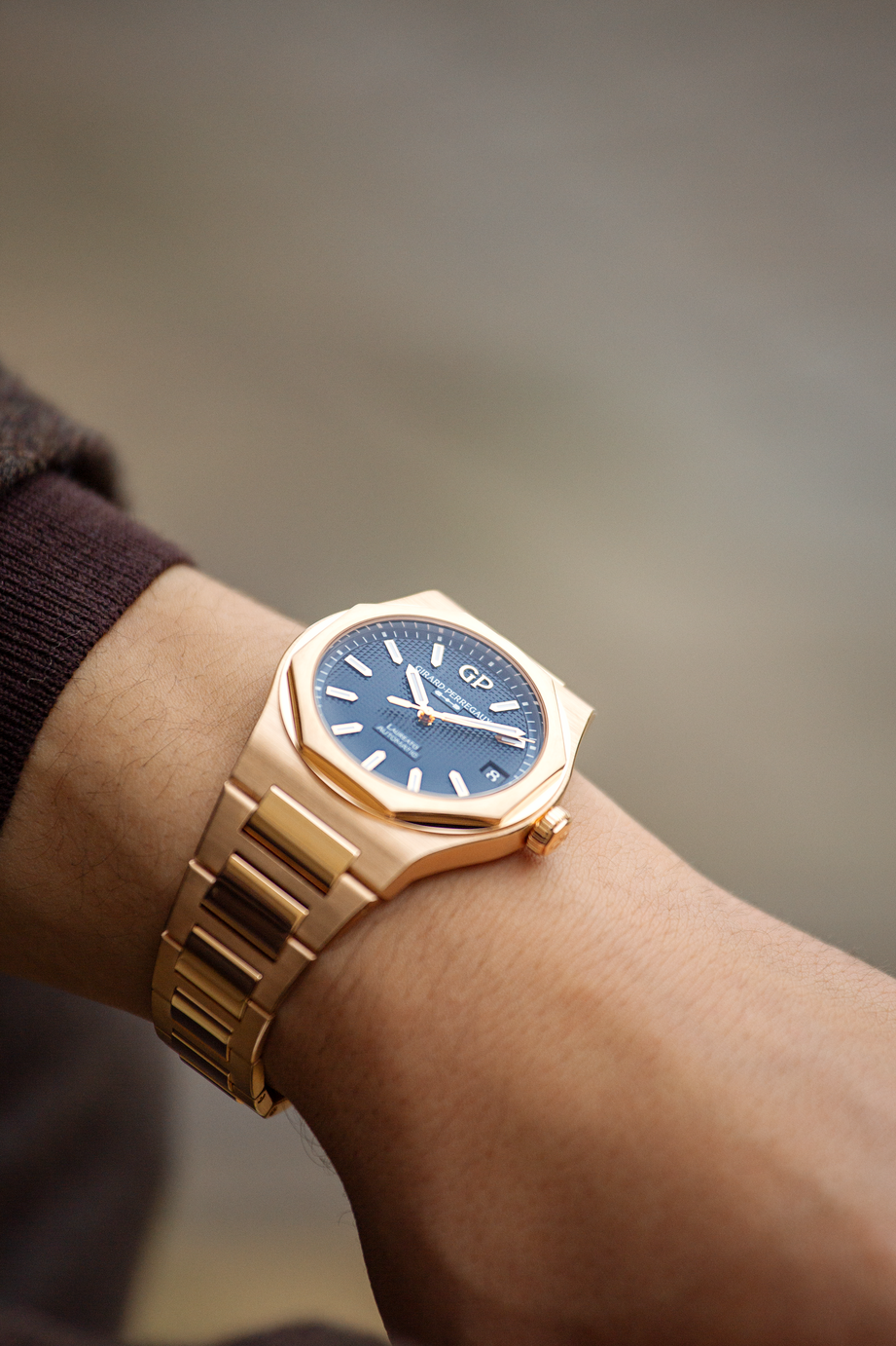 Laureato 42 mm